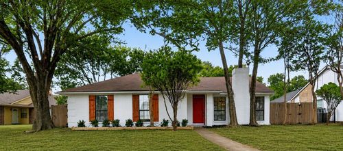 489 Weaver St, Cedar Hill, TX, 75104-6622 | Card Image