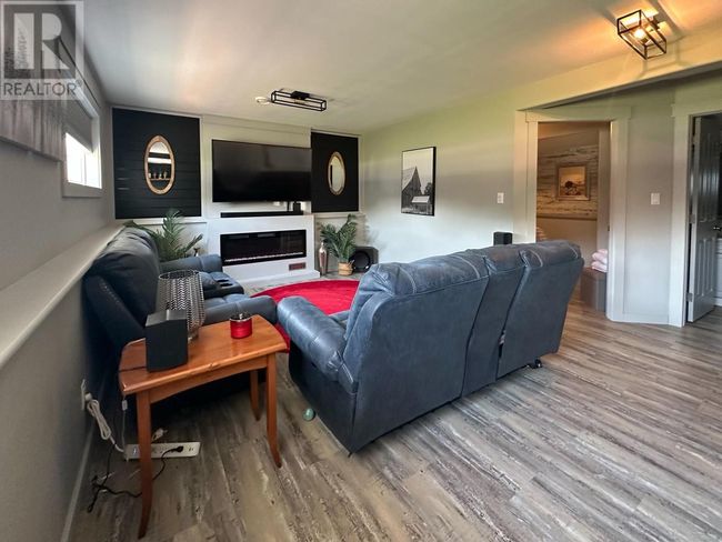611 Gertrude St, House other with 3 bedrooms, 2 bathrooms and 4 parking in Midway BC | Image 21
