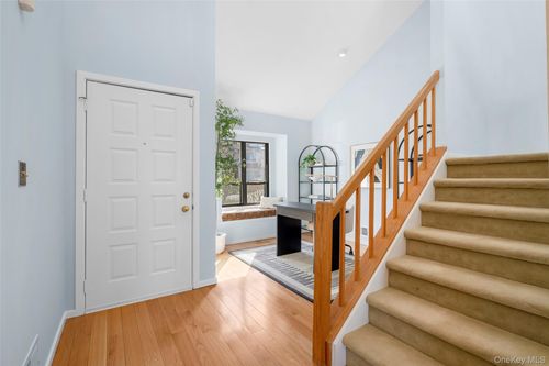 78 Hudson Watch Dr, Ossining, NY, 10562-2446 | Card Image