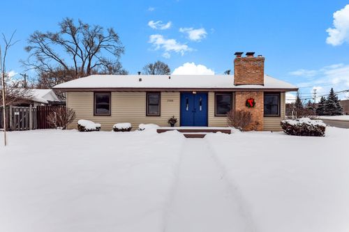 2300 W 95th St, Bloomington, MN, 55431-2402 | Card Image