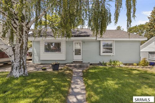 121 Mountain Dr, Pocatello, ID, 83204-4722 | Card Image
