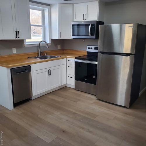 apt-3-191 Plains Rd, Walden, NY, 12586-2479 | Card Image