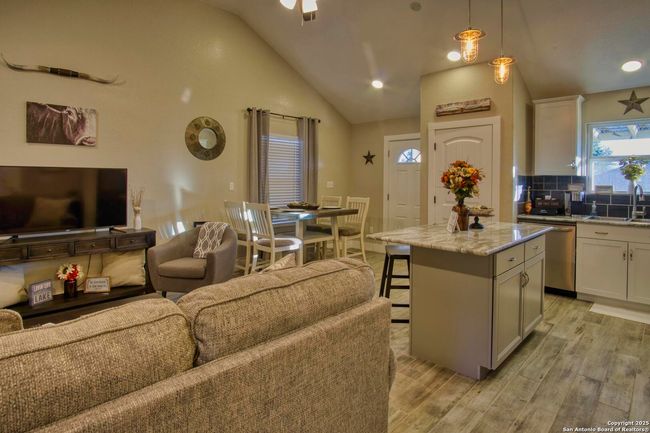 222 Lighthouse, House other with 3 bedrooms, 2 bathrooms and null parking in Canyon Lake TX | Image 9