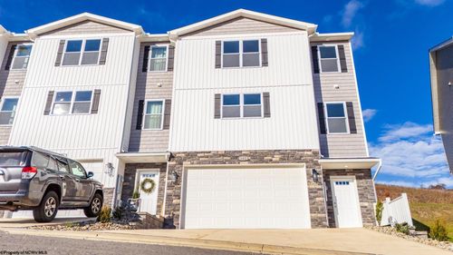 262 Red Oak Lane, Morgantown, WV, 26501 | Card Image