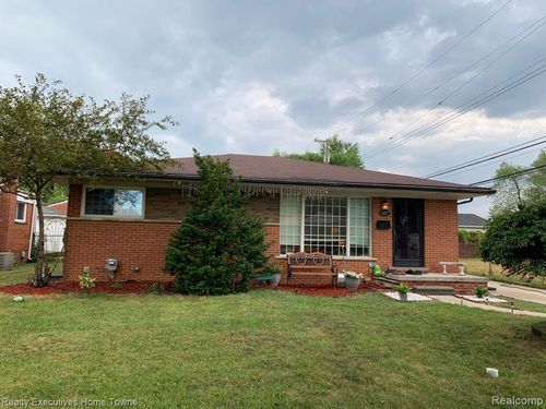 29717 Milton Ave, Madison Heights, MI, 48071-2516 | Card Image