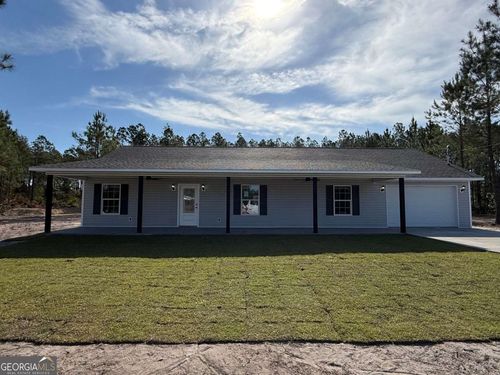 121 Hawks Way, Waynesville, GA, 31566-5237 | Card Image