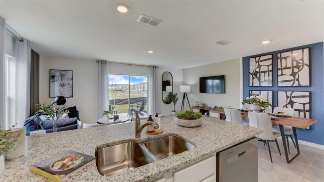 6626 Leo Ln, Townhouse with 3 bedrooms, 3 bathrooms and null parking in HARMONY FL | Image 7