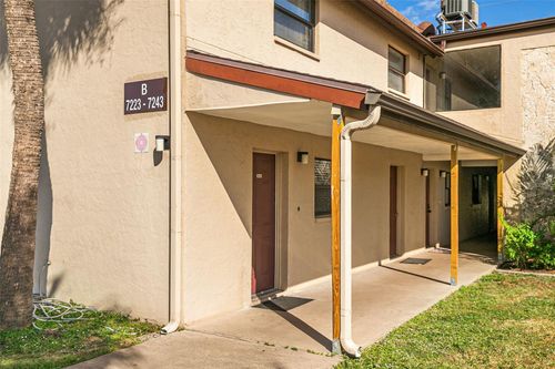 111-7223 Cloister Dr, SARASOTA, FL, 34231-8046 | Card Image