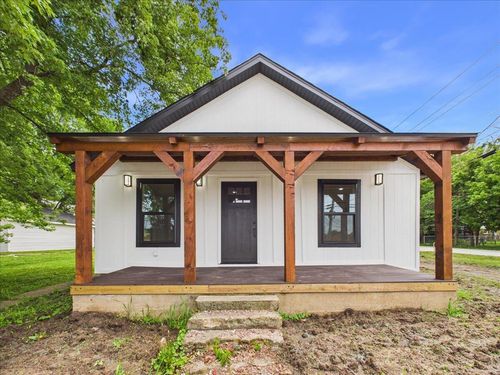 214 S Locust St, Buffalo, MO, 65622-9405 | Card Image