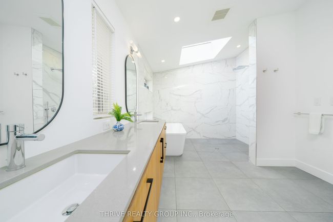 10107 Pinery Bluffs Rd, House other with 4 bedrooms, 4 bathrooms and 10 parking in Grand Bend ON | Image 30