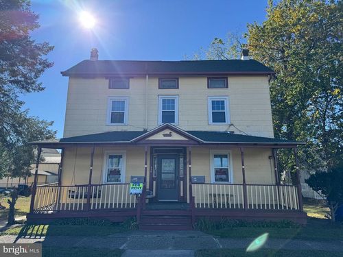 310 Front St, BEVERLY, NJ, 08010-1220 | Card Image