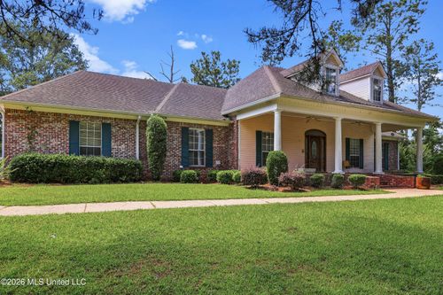 1861 Sharon Rd, Canton, MS, 39046-8683 | Card Image
