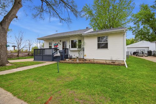 914 13th Ave Se, Austin, MN, 55912-3943 | Card Image
