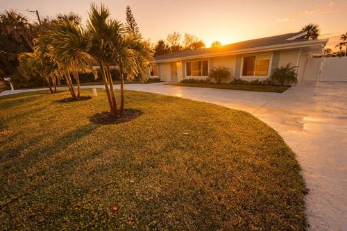 4646 Gleason Ave, SARASOTA, FL, 34242-1311 | Card Image