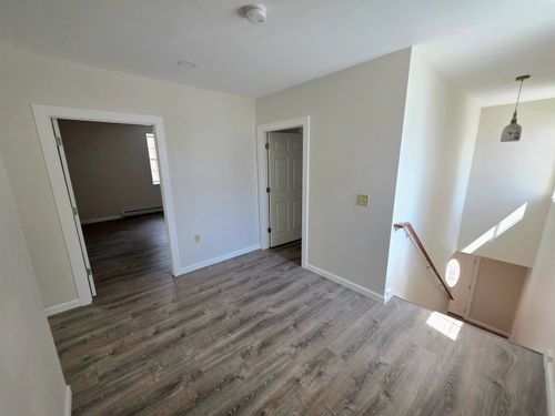 26 Mechanic St, Winchester, NH, 03470-2416 | Card Image