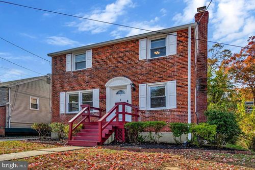 4822 Woodlawn Dr, HYATTSVILLE, MD, 20784-1476 | Card Image