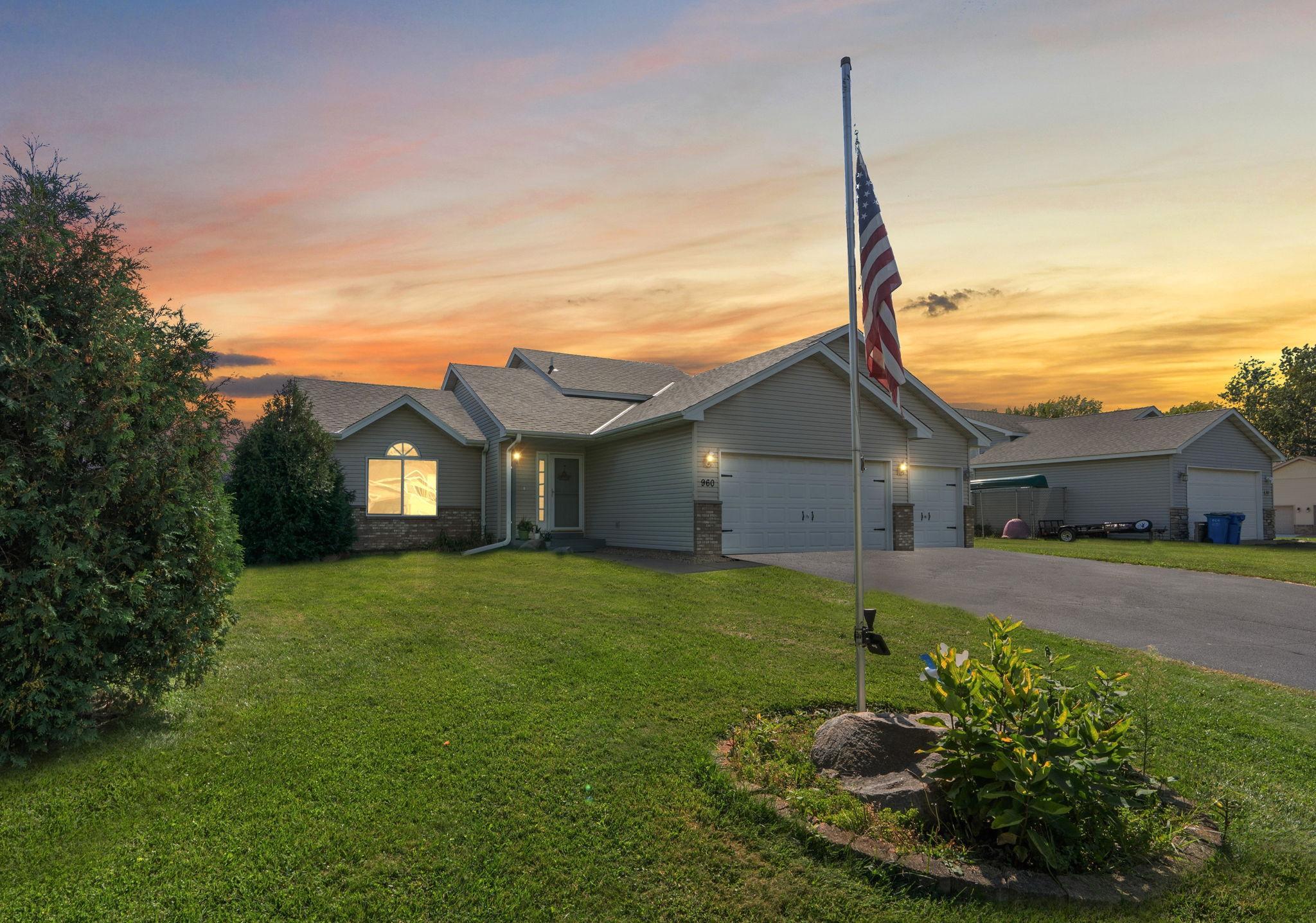 9th St, Rush City, MN 55069