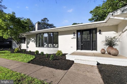 1524 Perkins Ln, BEVERLY, NJ, 08010-2206 | Card Image