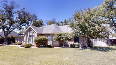 6219 Joseph Drive, House other with 3 bedrooms, 2 bathrooms and null parking in Granbury TX | Image 2