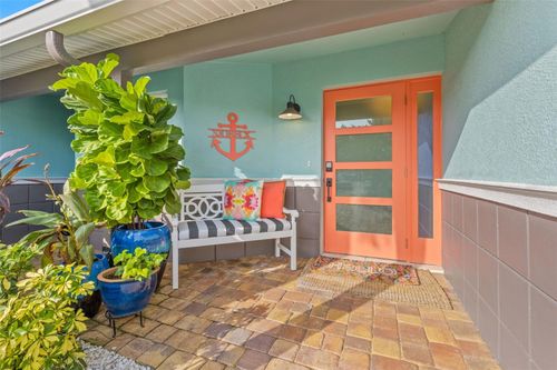 1260 81st St S, St. Petersburg, FL, 33707-2729 | Card Image