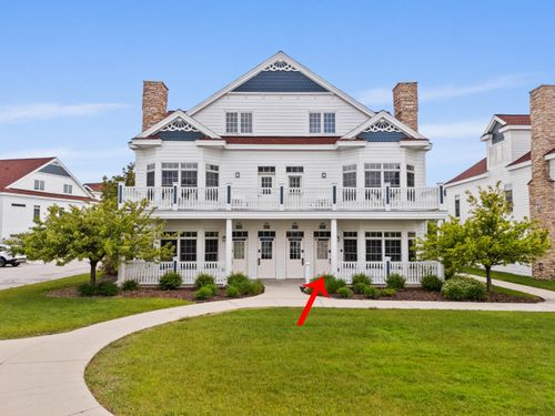 418 Beachfront Ct, Sheboygan, WI, 53081 | Card Image