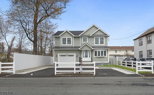 107 Myrtle St, Cranford, NJ, 07016-3233 | Card Image