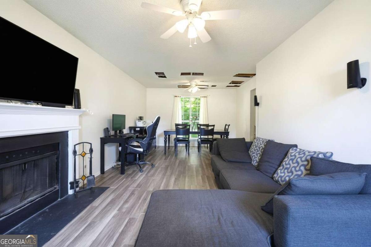 Residential in Lithia Springs 5