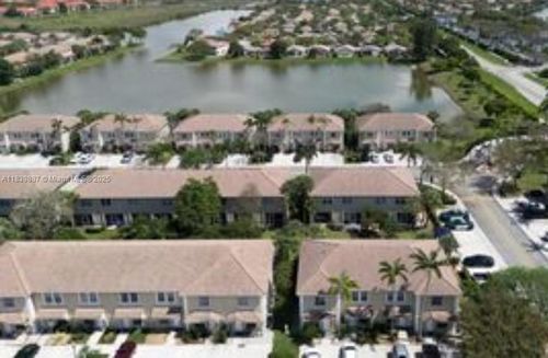 737 Sw 122nd Ave, Pembroke Pines, FL, 33025-5951 | Card Image