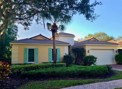 9315 E Maiden Ct, Vero Beach, FL, 32963-4587 | Card Image