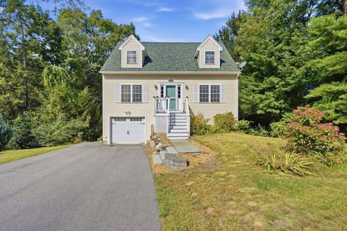 93 Highland Street, Candia, NH, 03034 | Card Image