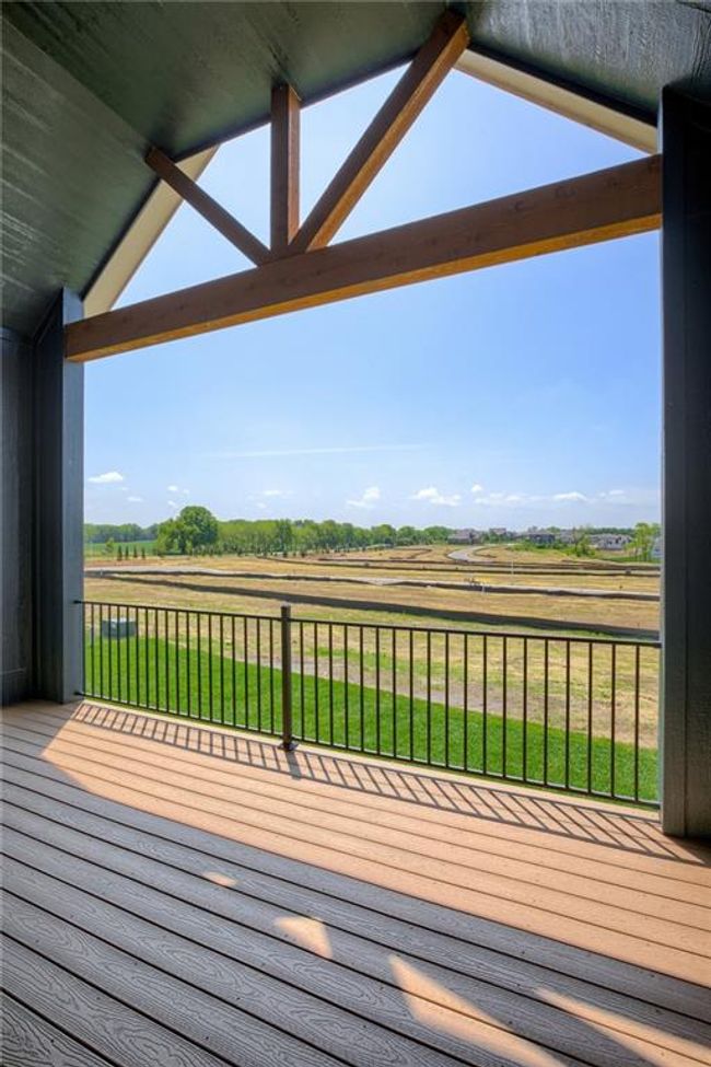 2307 W 176 Th Ter, House other with 4 bedrooms, 4 bathrooms and null parking in Overland Park KS | Image 50