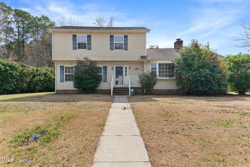 100 Creighton Dr, Jacksonville, NC, 28546-7514 | Card Image