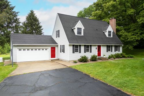 2961 E B Ave, Plainwell, MI, 49080-9602 | Card Image
