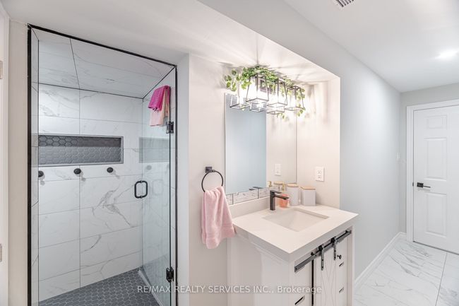 24 Brookhaven Cres, House other with 8 bedrooms, 4 bathrooms and 10 parking in East Garafraxa ON | Image 43