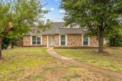 901 Bois D Arc Court, Garland, TX, 75042 | Card Image