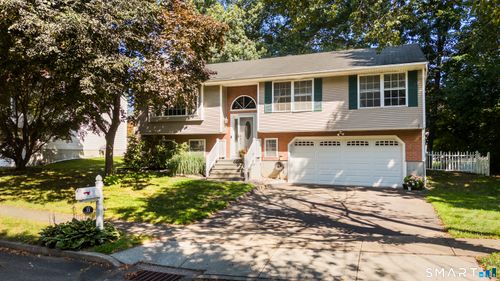 53 Perry Merrill Dr, West Haven, CT, 06516-7706 | Card Image