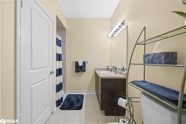 112 - 33 Whitmer St, House attached with 2 bedrooms, 2 bathrooms and 1 parking in Milton ON | Image 18