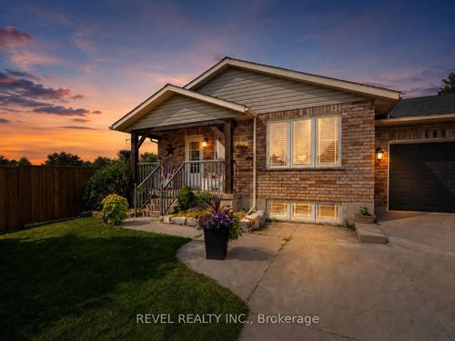 771 Princess St, Mount Forest, ON, N0G2L3 | Card Image