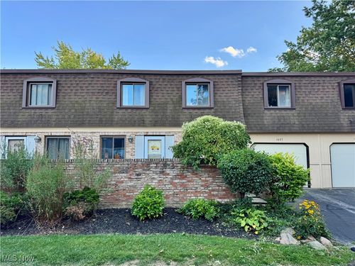 apt-1603-1651 Mentor Ave, Painesville, OH, 44077-1739 | Card Image