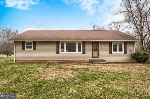 1548 Route 204, SELINSGROVE, PA, 17870-8763 | Card Image