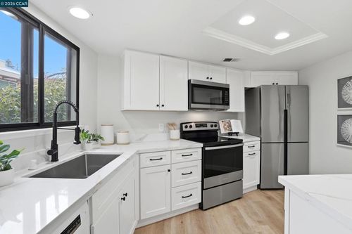 1680 San Miguel Dr, Walnut Creek, CA, 94596-4873 | Card Image