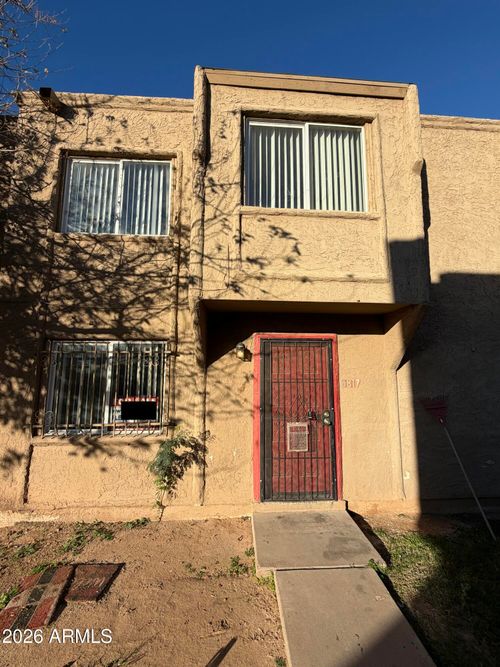 6817 W Devonshire Ave, Phoenix, AZ, 85033-8241 | Card Image