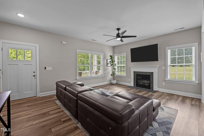 13-web-or-mls-P1065522 | Image 6