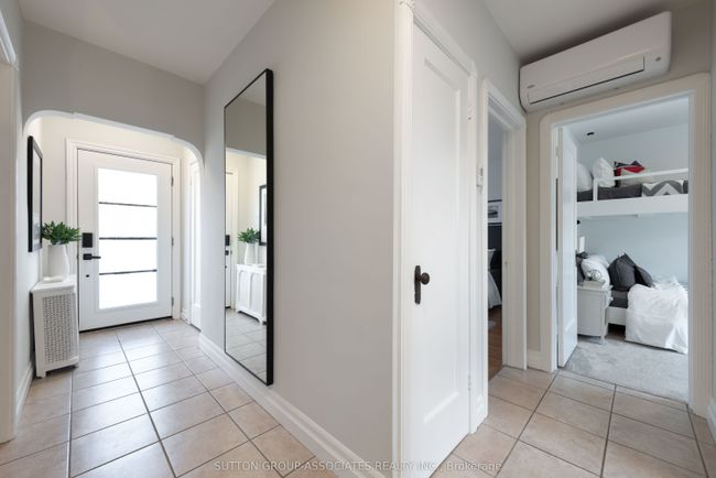 542 Atlas Ave, House other with 3 bedrooms, 2 bathrooms and 2 parking in York ON | Image 14