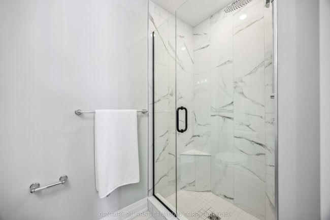 483 Huron St, House other with 3 bedrooms, 3 bathrooms and 2 parking in Wyoming ON | Image 27