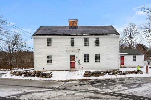 4 Thorndike St, Dunstable, MA, 01827-1411 | Card Image