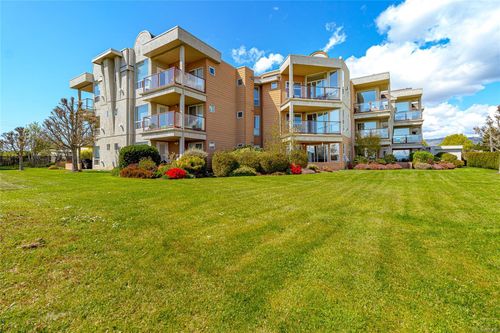 106-6585 Country Rd, Sooke, BC, V9Z0W9 | Card Image