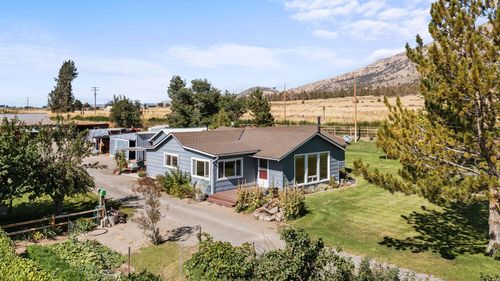 10403 Matney Way, Klamath Falls, OR, 97603-9787 | Card Image