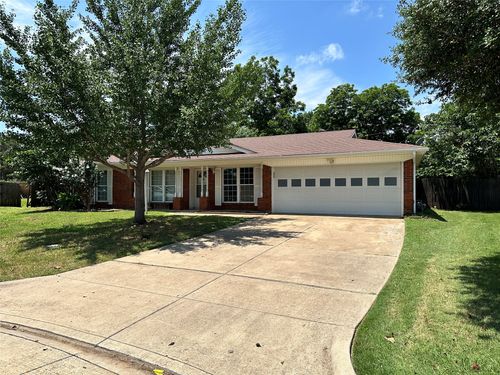 2108 Lejuan Court, Arlington, TX, 76010 | Card Image