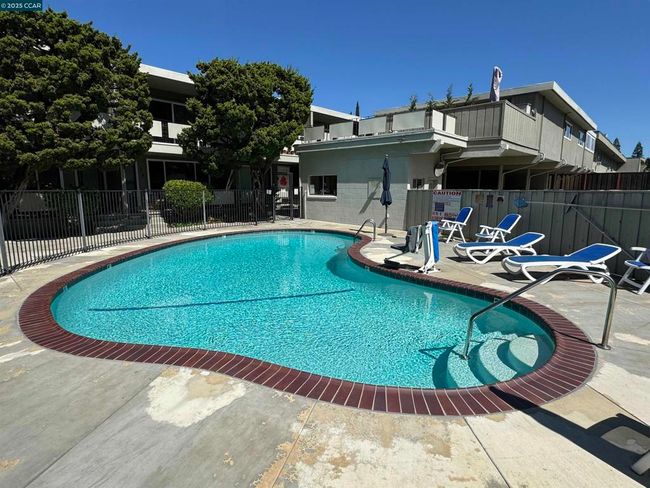 APT-1 - 2145 Donald Dr, Condo with 2 bedrooms, 2 bathrooms and null parking in Moraga CA | Image 10